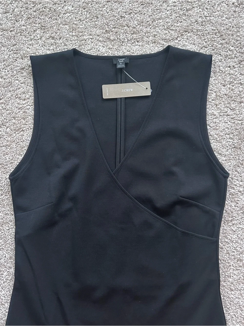 J. Crew 365 Black Sleeveless Faux-Wrap V-Neck Top Knit Tank Size Small NWT